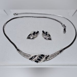 Elegant Silver and Blue Jewelry Set